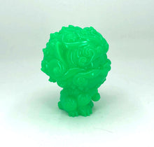 Load image into Gallery viewer, Shi-Shi the Tiny Guardian 4-inch Sofubi Vinyl Figure - Green Edition
